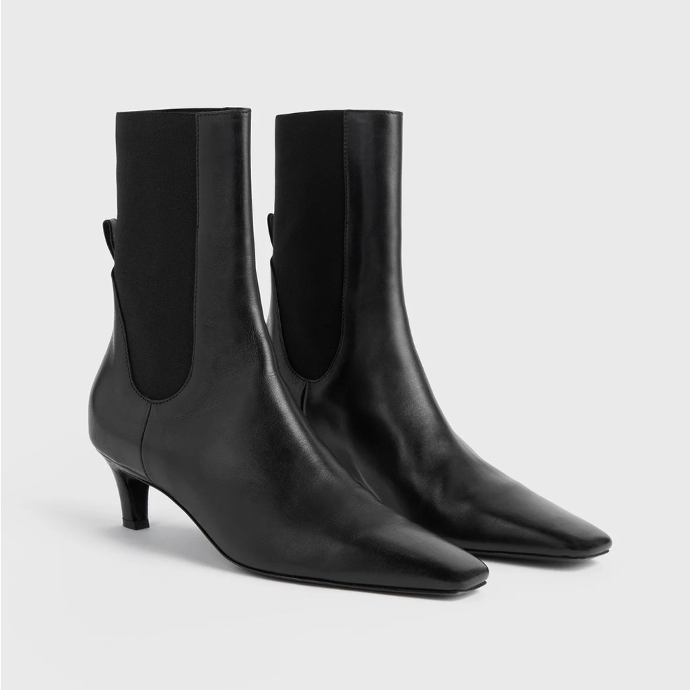 Toteme Leather mid-heel boots black